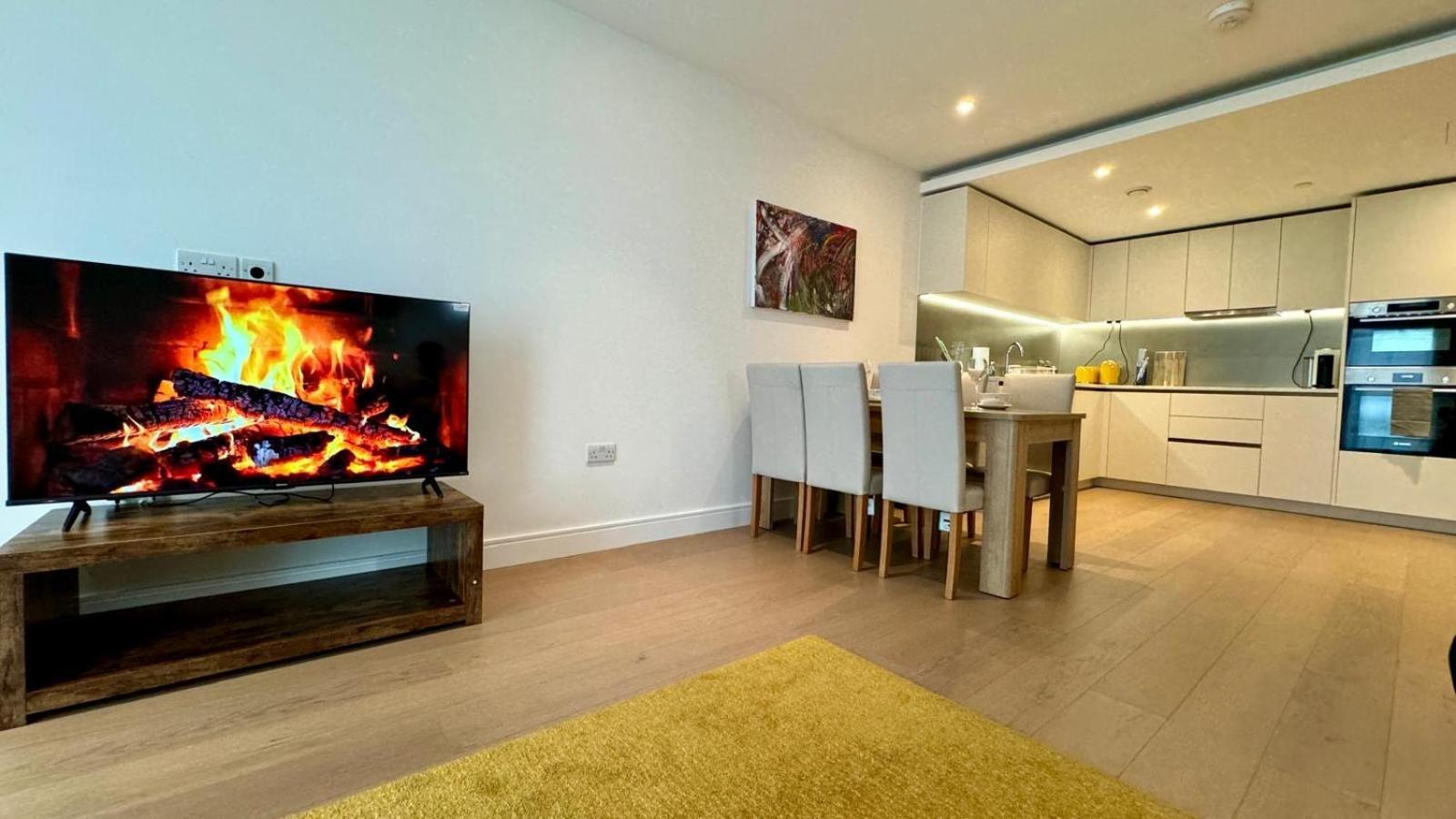 Appartement New 2 Bedroom, 2 Bathroom Flat In Fulham *